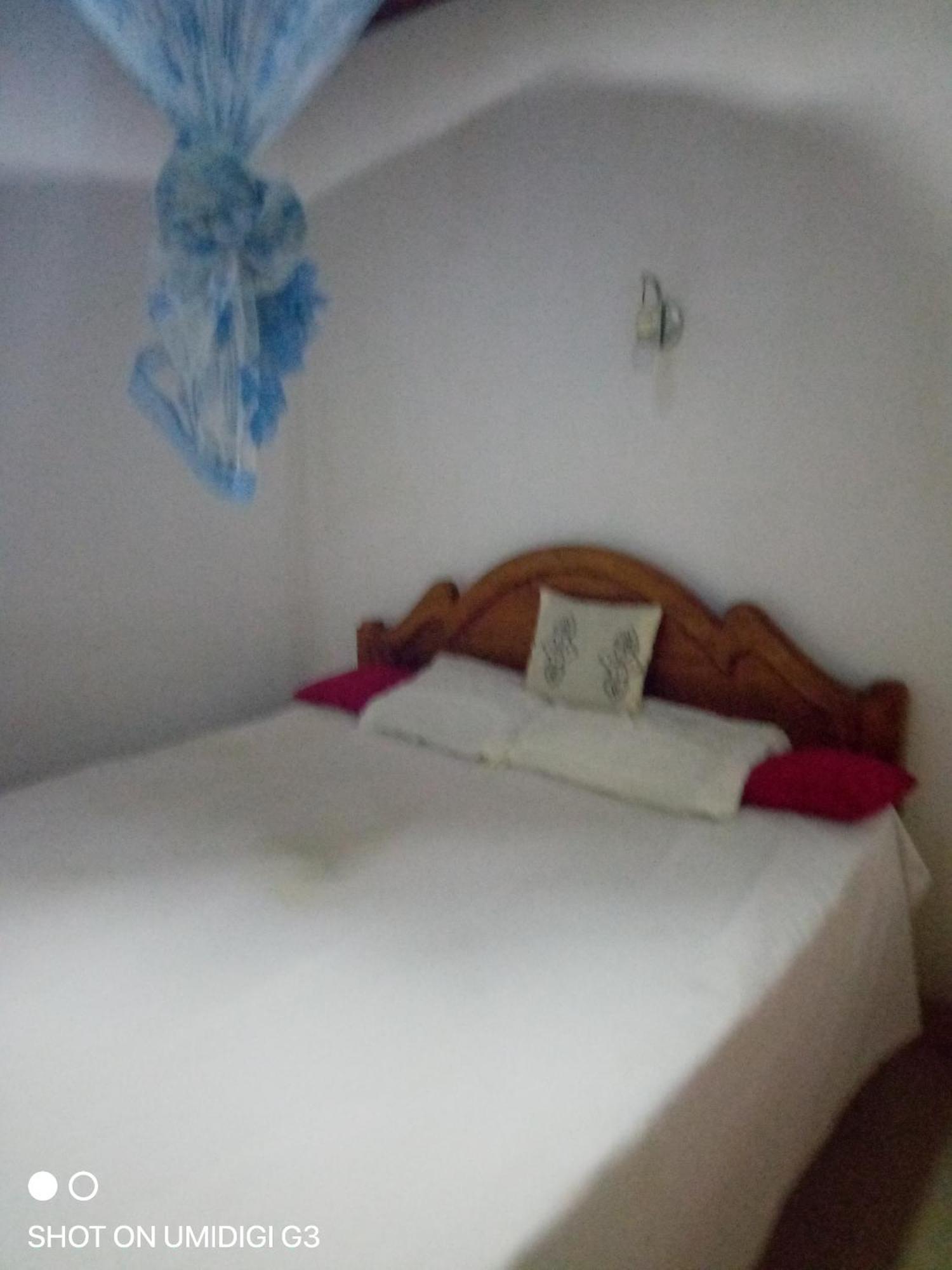 Milan Home Stay Ella Quarto foto